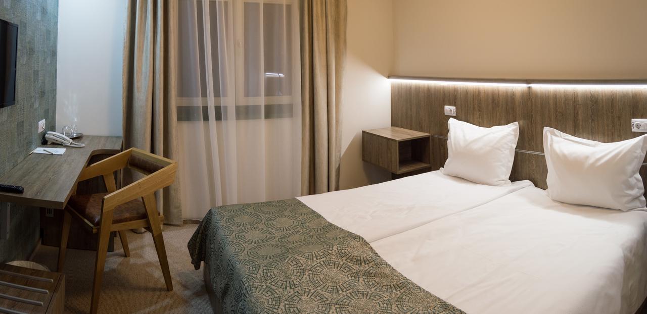 Fidelitas Hotel Sfântu-Gheorghe Eksteriør billede